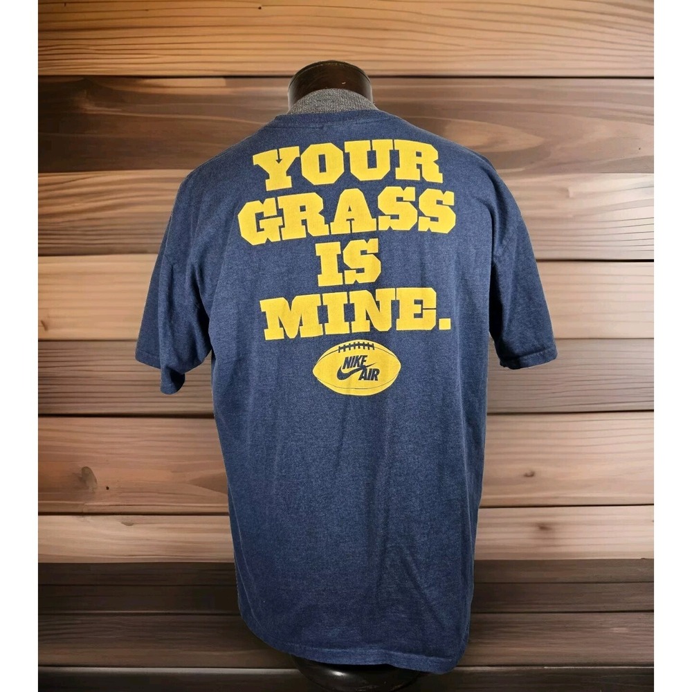 Nike Air T Shirt Mens 2XL Blue Your Grass Is Mine Graphic Print Short Sleeve EUC